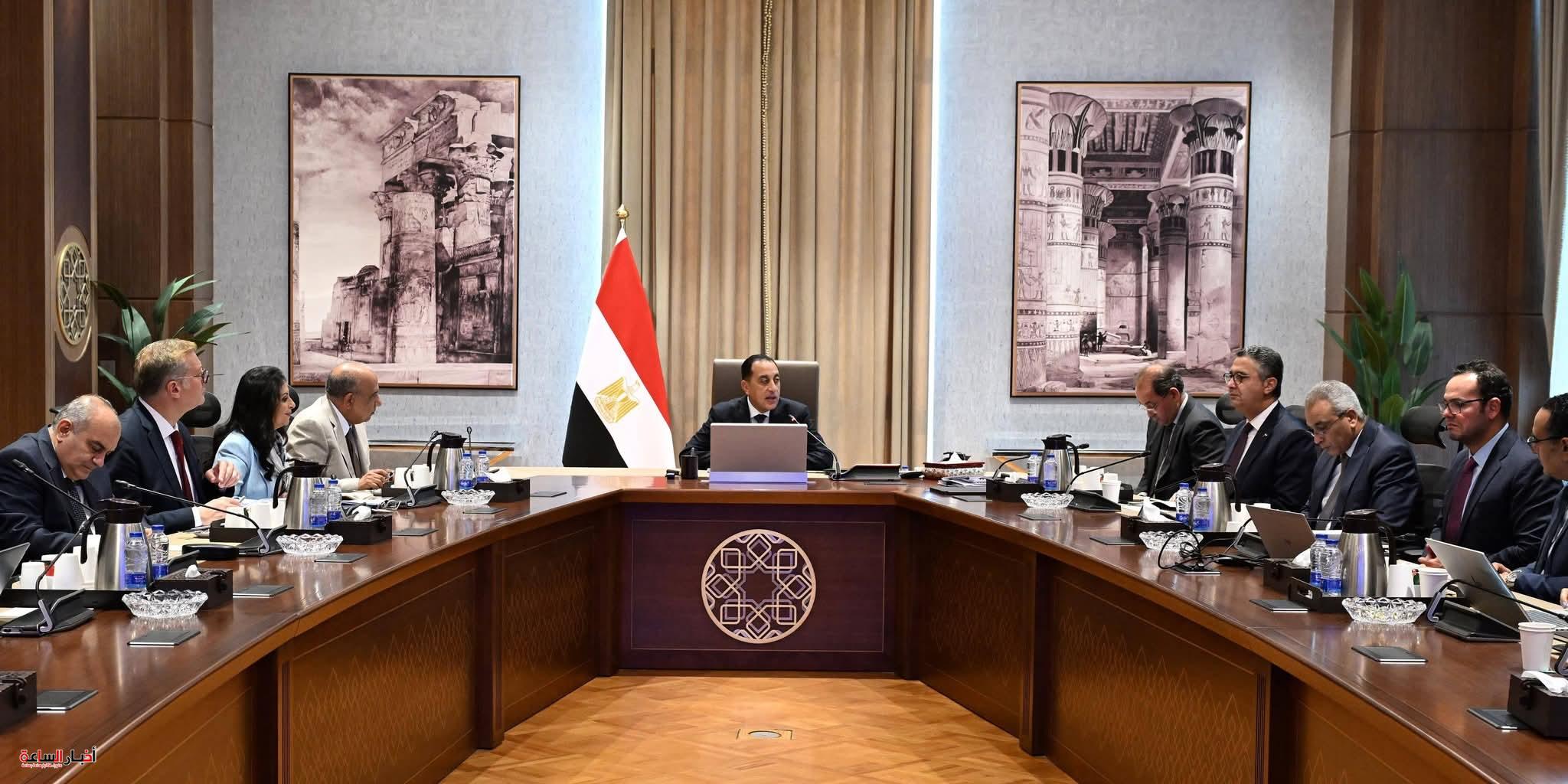دكتور مصطفي مدبولي يستعرض محاور «منتدى مصر 2026» حول الطاقة والحماية الاجتماعية