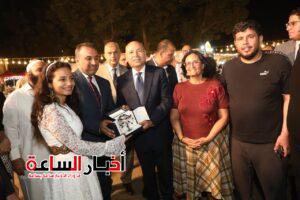 محافظ القاهرة يفتتح مهرجان الجبن المصري بالزمالك بتخفيضات تصل إلى 30% 15 akhbarelsaa.com ihrsjbW6